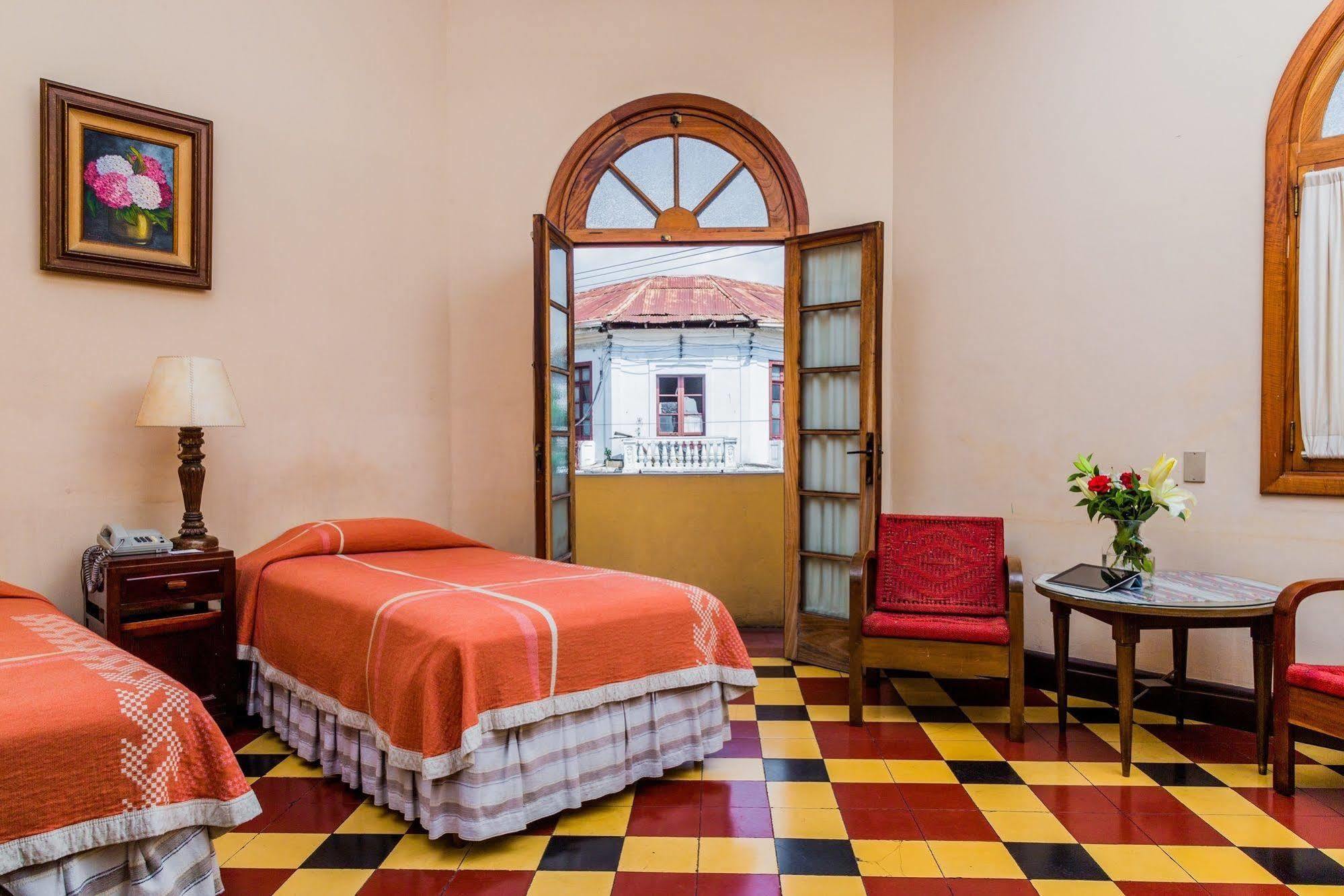 Hotel Panamerican Guatemalaváros Kültér fotó