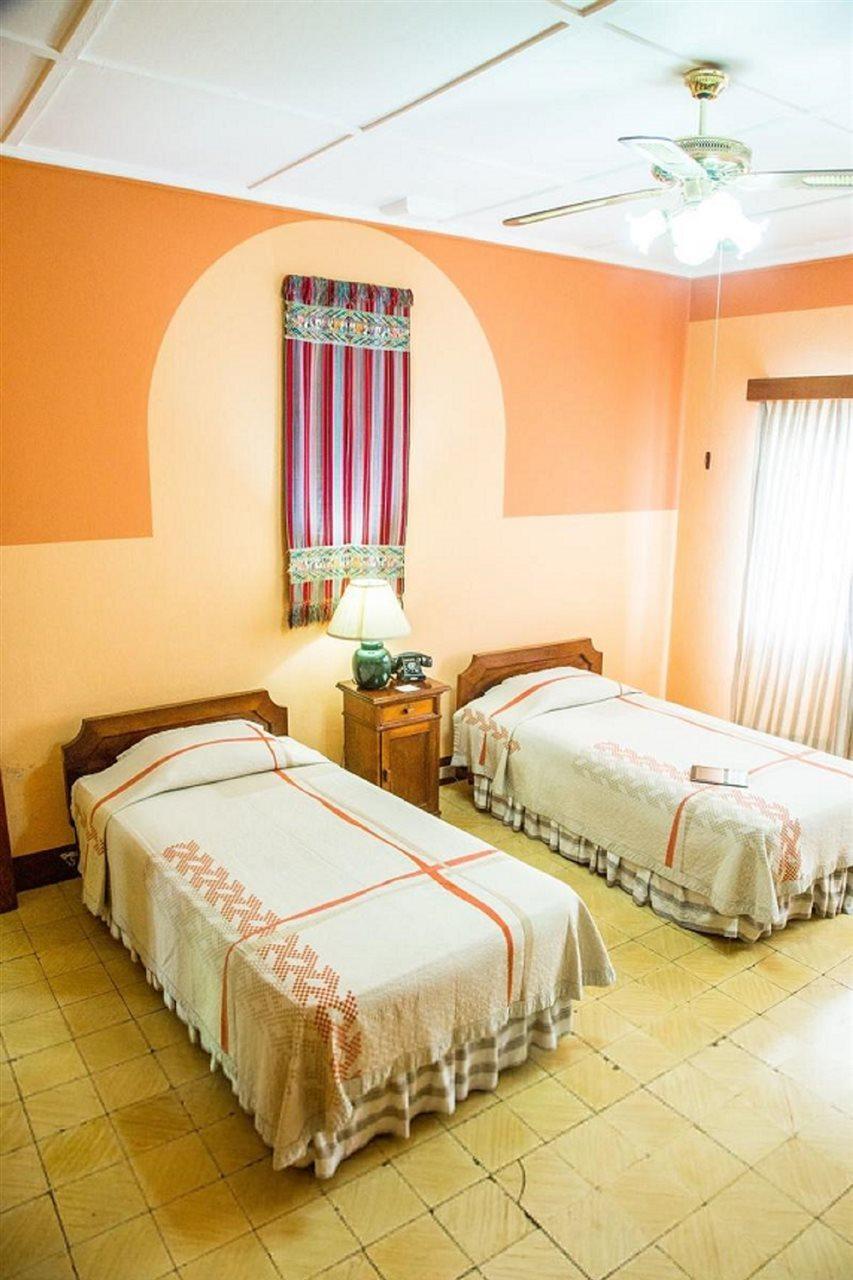 Hotel Panamerican Guatemalaváros Kültér fotó